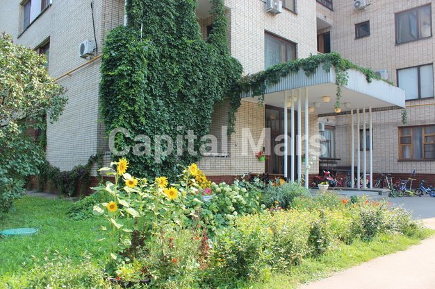 Подъезд в квартире на ул Звенигородская, д 12