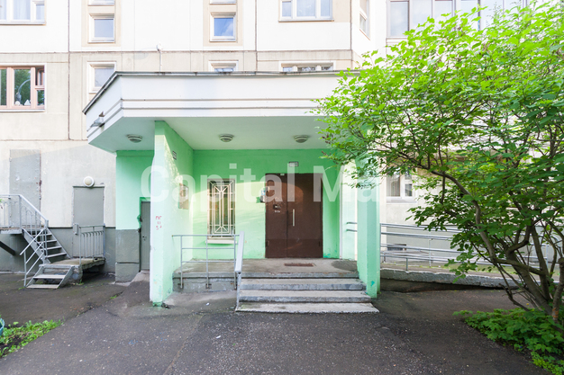 Подъезд в квартире на ул Лебедянская, д 17 к 3