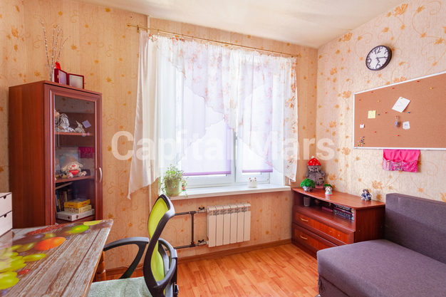 Жилая комната в квартире на пер 3-й Лихачёвский, д 3 к 3