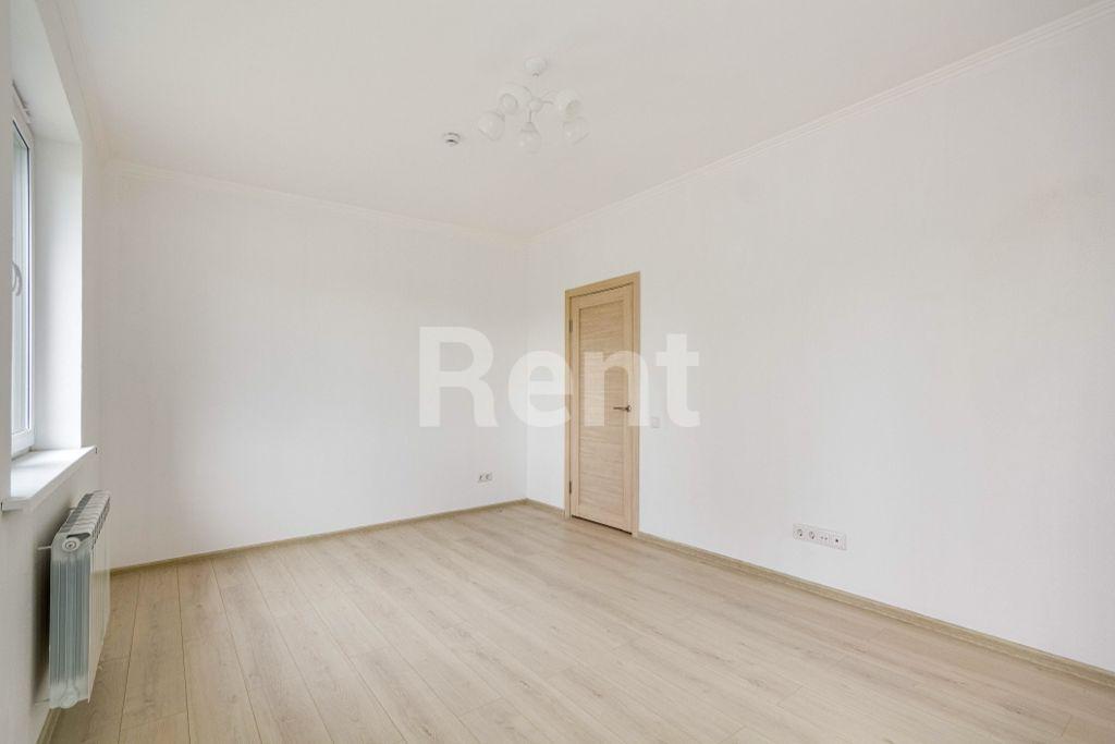 Жилая комната в квартире на ул Сельскохозяйственная, д 14 к 3