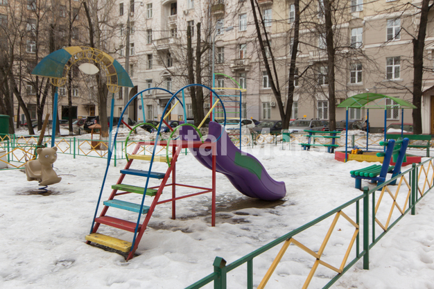 Детская площадка в квартире на наб Тараса Шевченко, д 5