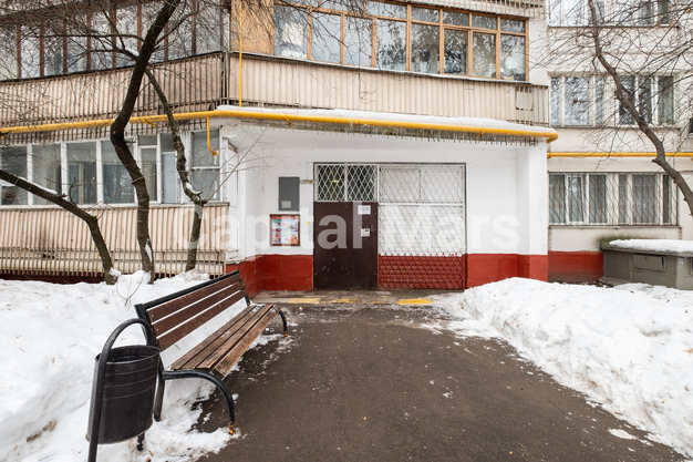 Подъезд в квартире на ул Газопровод, д 3 к 1