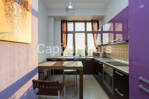 Кухня в квартире на ул Серафимовича, д 2