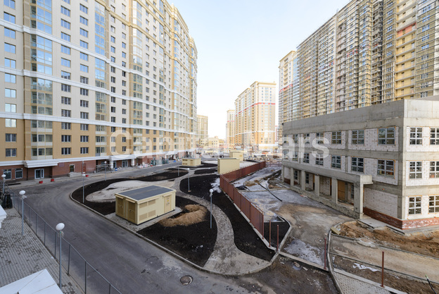 Вид из окна в квартире на ул Мосфильмовская, д 88 к 3
