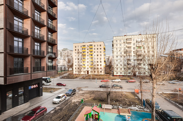 Вид из окна в квартире на ул Донская, д 16