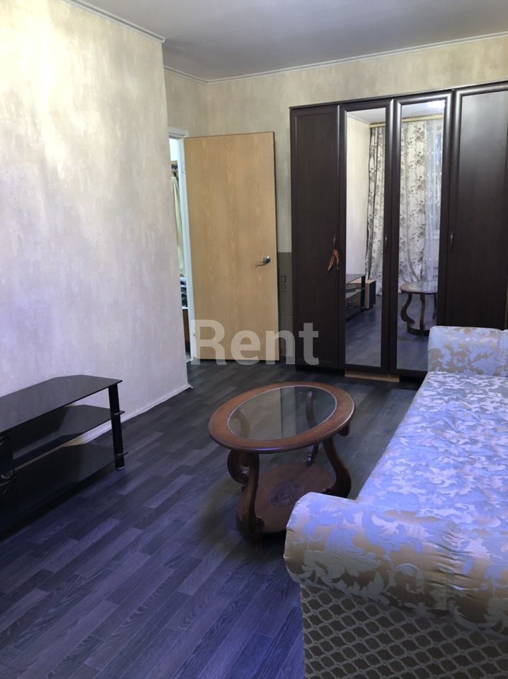 Жилая комната в квартире на ул Саянская, д 5 к 1