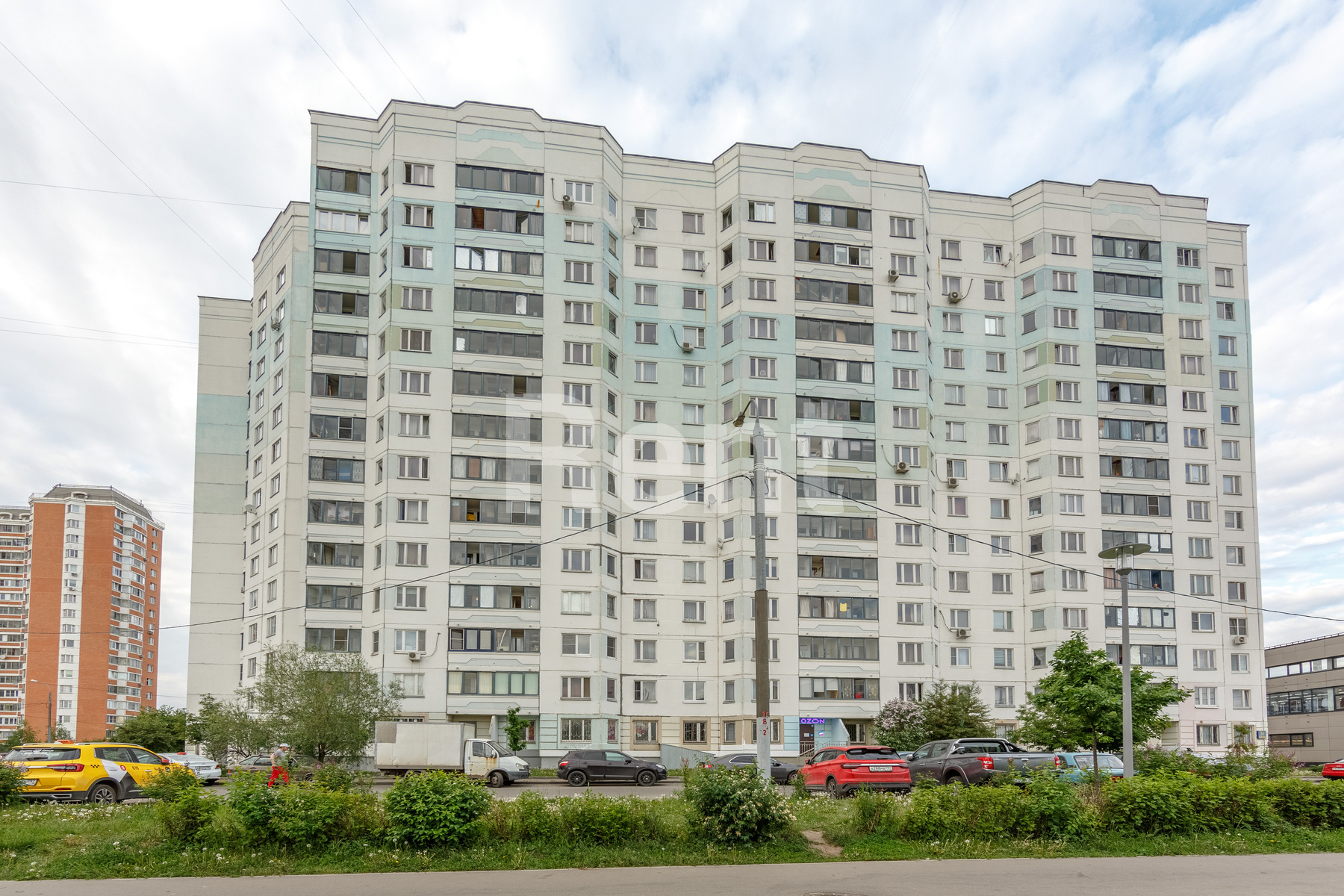  в квартире на ул Маршала Савицкого, д 32 к 1