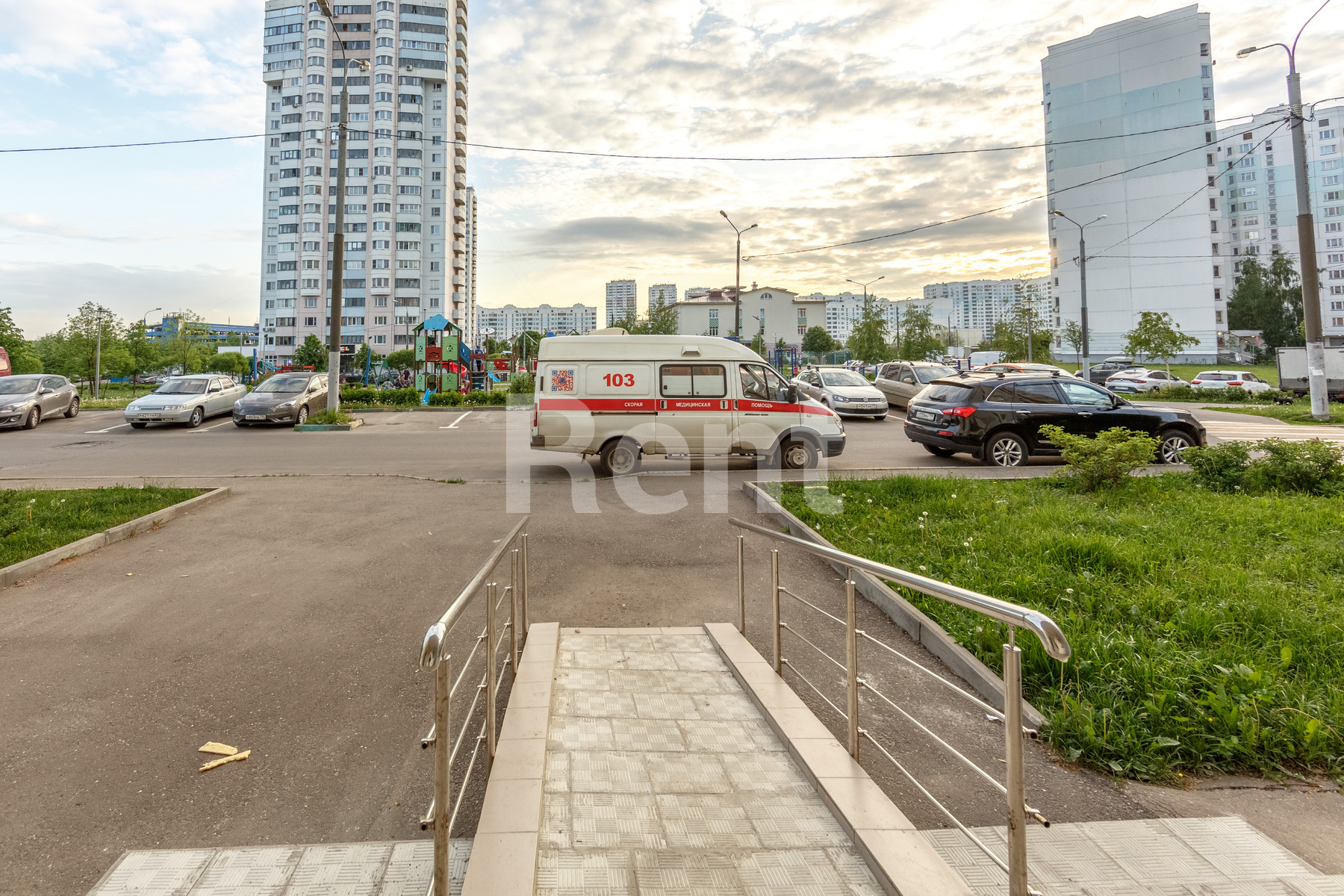  в квартире на ул Маршала Савицкого, д 32 к 1