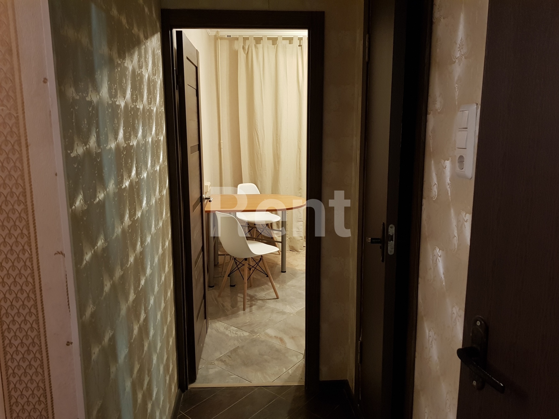 Коридор в квартире на ул Изюмская, д 37 к 1