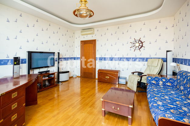 Кабинет в квартире на пр-кт Ленинский, д 128 к 1