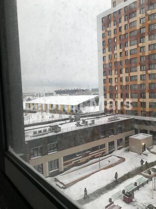 Вид из окна в квартире на Московская обл, рп Новоивановское, б-р Эйнштейна, д 1