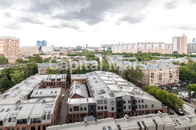 Вид из окна в квартире на Чапаевский пер, д 3