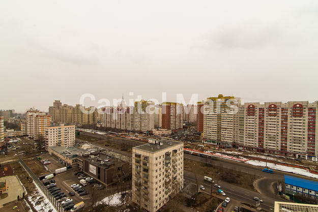 Вид из окна в квартире на пр-кт Мичуринский, д 26