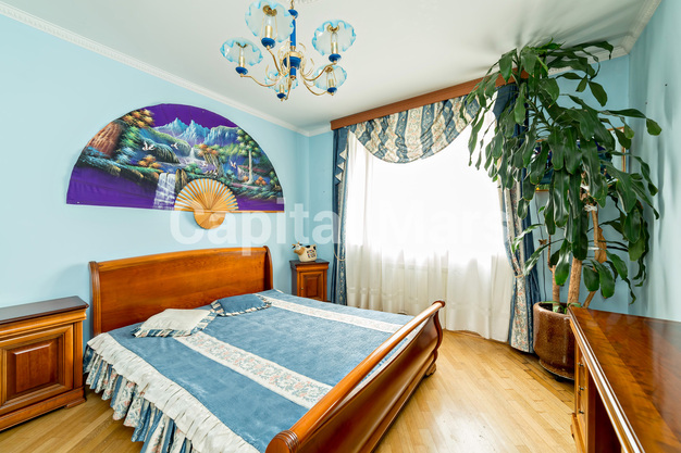 Спальня в квартире на ул Намёткина, д 9 к 1