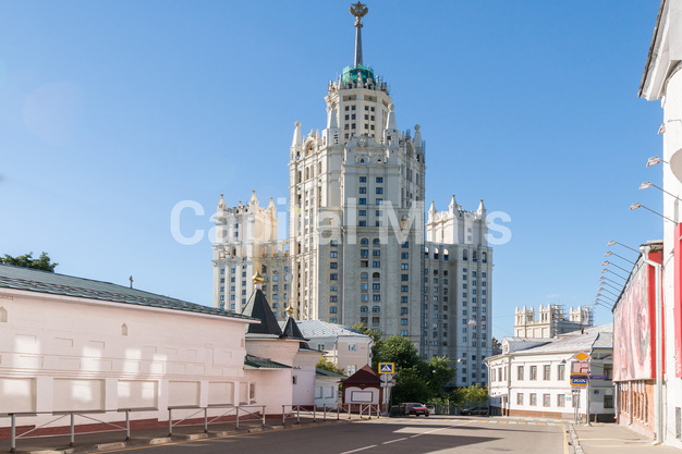 Фасад в квартире на наб Котельническая, д 1/15 к а