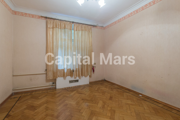 Жилая комната в квартире на ул Чаплыгина, д 13/2