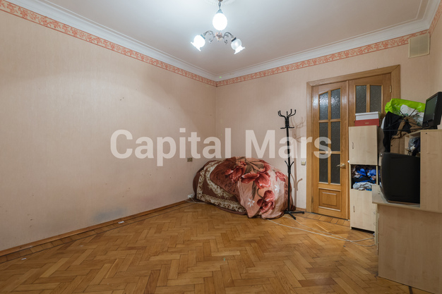 Жилая комната в квартире на ул Чаплыгина, д 13/2
