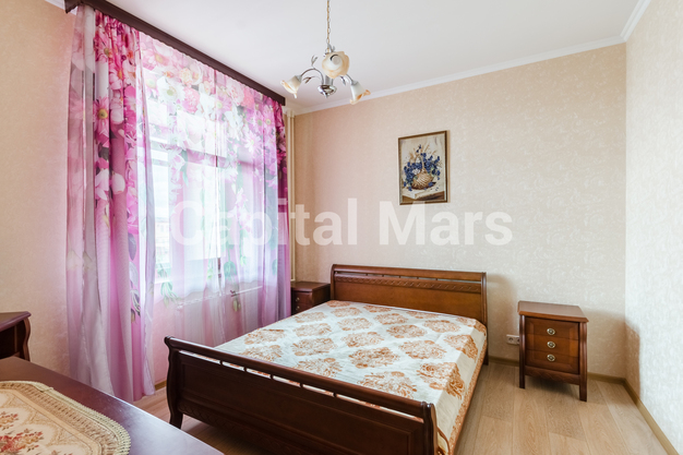 Спальня в квартире на ул Хачатуряна, д 12 к 1