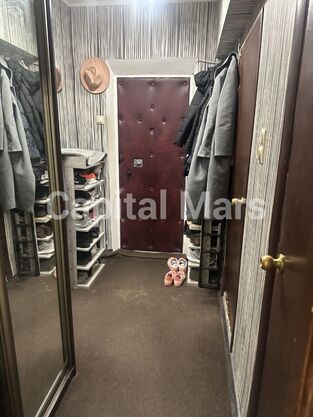  в квартире на проезд Черепановых, д 36