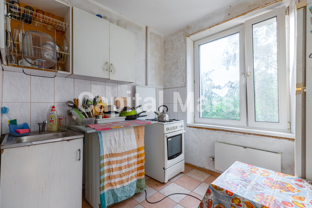 Кухня в квартире на проезд Черепановых, д 64 к 1